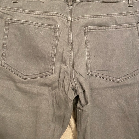 Gray so 2 skinny pants with zippers by cottonon.com - only wore them once. - Picture 4 of 6